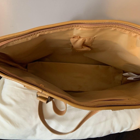 Briefcase - Picture 3 of 4